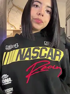 Snapshot of NicolRoss_ chatting on 11.09.25 NicolRoss online show from 11.09.25