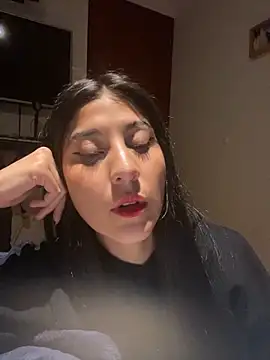 BubbleGumm  online show from 03.03.25