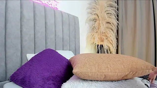 Snapshot of AmatistaSallow__ chatting on 02.09.25 AmatistaSallow online show from 02.09.25