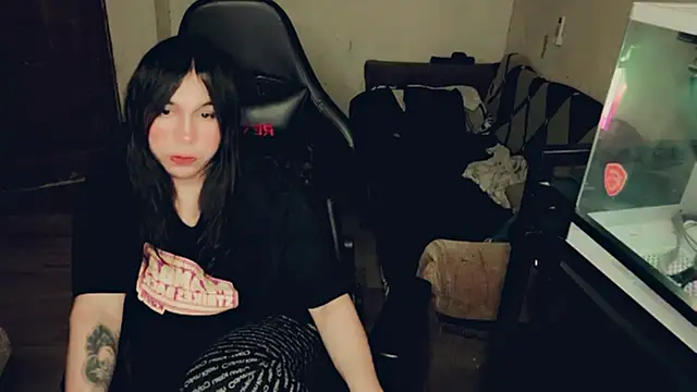 Snapshot of evelyntvsexy chatting on 07.13.26 evelyntvsexy online show from 07.13.26