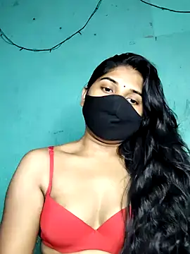 Snapshot of Luv_Adite20 chatting on 02.01.25 Luv Adite20 online show from 02.01.25