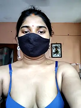 Snapshot of Luv_Adite20 chatting on 09.09.25 Luv Adite20 online show from 09.09.25