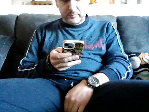 Snapshot of daky_86 chatting on 05.17.26 daky 86 online show from 05.17.26