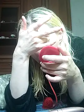 Snapshot of LeraSweet chatting on 06.13.26 LeraSweet online show from 06.13.26