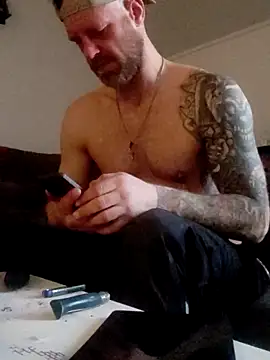 eltoulou online show from 03.05.25