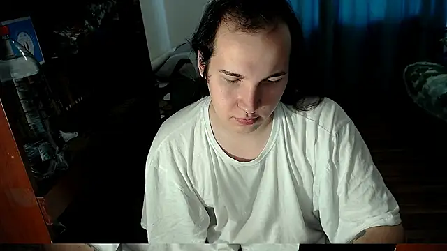 Snapshot of EvaMiron chatting on 02.01.25 EvaMiron online show from 02.01.25