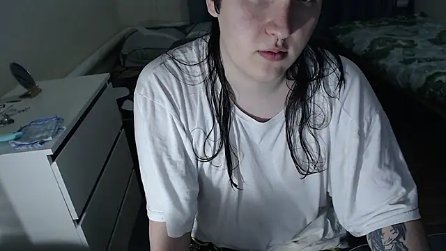 EvaMiron online show from 12.04.25