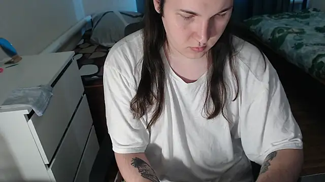 EvaMiron online show from 12.16.25