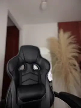 Snapshot of gretta_kler1 chatting on 11.15.25 gretta kler1 online show from 11.15.25