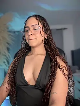 Snapshot of gretta_kler1 chatting on 11.26.25 gretta kler1 online show from 11.26.25