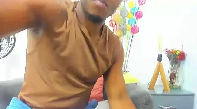 Snapshot of bigcock_latin1 chatting on 02.27.25 bigcock latin1 online show from 02.27.25