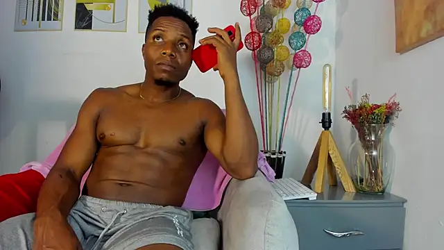 Snapshot of bigcock_latin1 chatting on 11.09.25 bigcock latin1 online show from 11.09.25