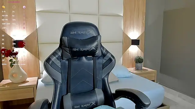 megan cooper28 online show from 09.25.25