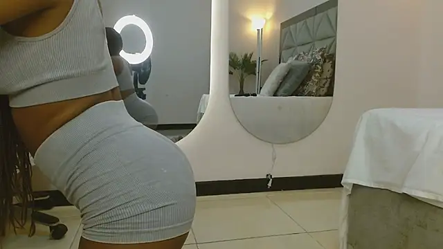 genesis moretz online show from 02.20.26