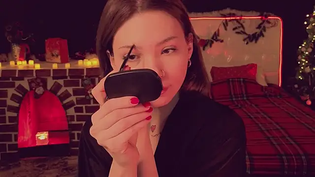 Snapshot of SandraBoyl chatting on 12.03.25 SandraBoyl online show from 12.03.25