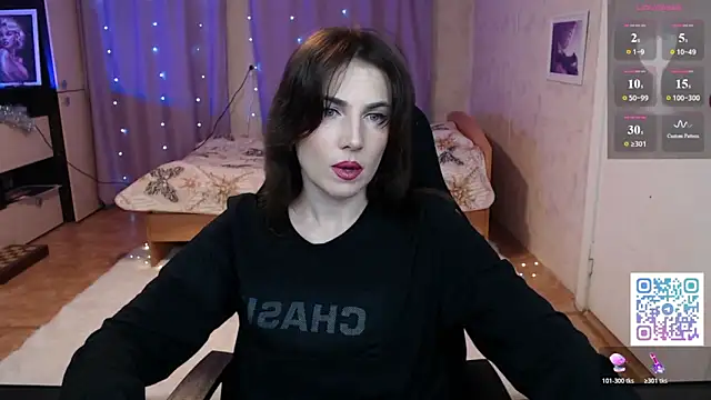 Daniela Cooperr online show from 04.25.26