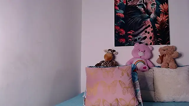 Snapshot of SINDYC chatting on 01.13.26 SINDYC online show from 01.13.26