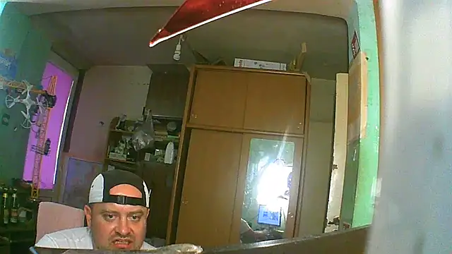 Snapshot of perversalus chatting on 05.17.26 perversalus online show from 05.17.26