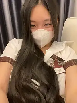 Snapshot of MEOW_MEO chatting on 03.19.25 MEOW MEO online show from 03.19.25