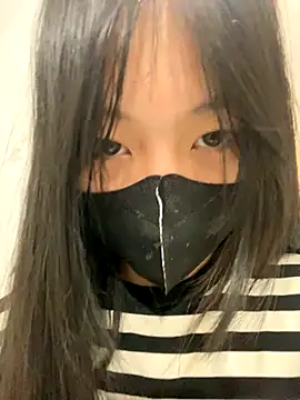 Snapshot of MEOW_MEO chatting on 11.29.25 MEOW MEO online show from 11.29.25