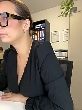 Hii Lolla online show from 11.24.25