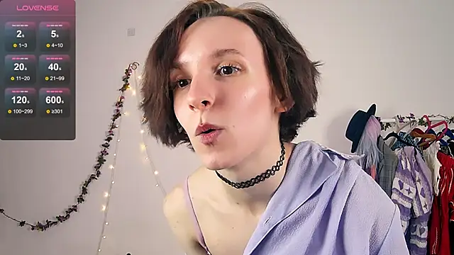 Violet Veliya online show from 09.26.25