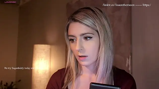 Lisaonthemoon online show from 03.25.26