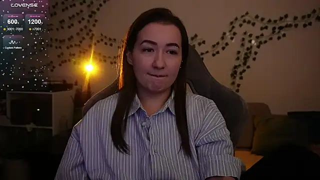 Megan  Hart online show from 11.15.25