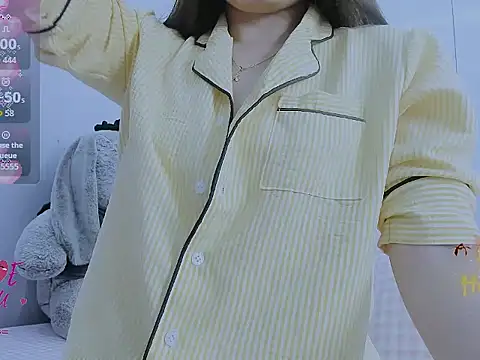 Snapshot of Linh_diudang chatting on 11.29.25 Linh diudang online show from 11.29.25