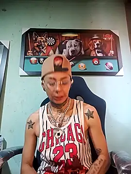 Snapshot of real_fenix chatting on 09.28.25 real fenix online show from 09.28.25