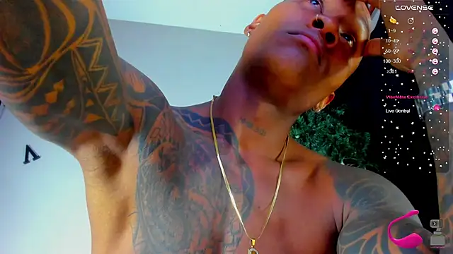 esteveen ortegas  online show from 01.03.25