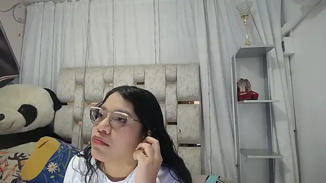 KEYRA-MILLER- online show from 03.10.26