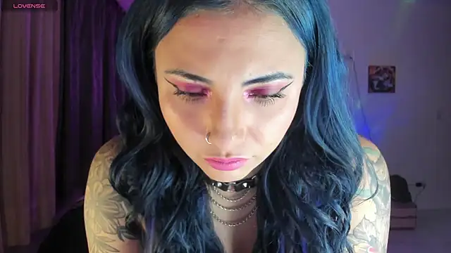 black wiidow online show from 04.22.26