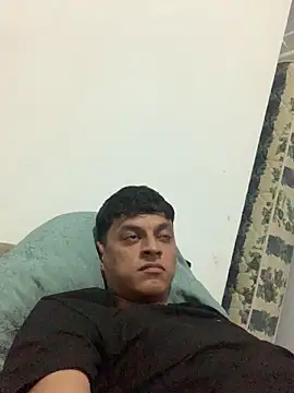 Snapshot of vixxx69_ chatting on 12.19.25 vixxx69 online show from 12.19.25