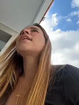 Lezy  online show from 12.13.25