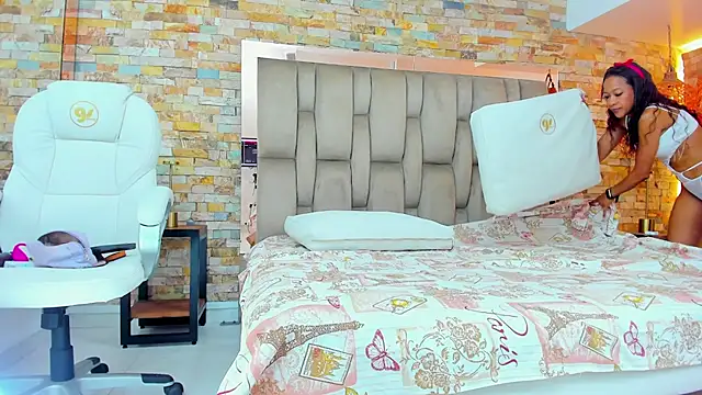 karla dunn online show from 02.04.25