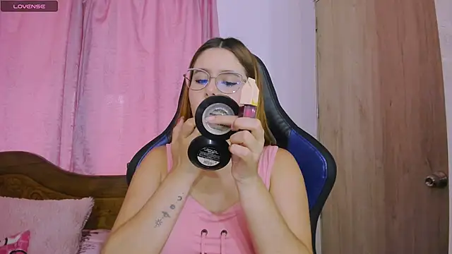 ParisShayk online show from 02.18.25