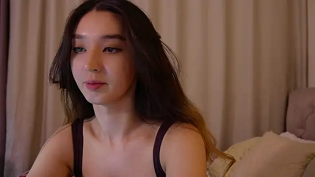 Sarasuo1 online show from 12.16.24