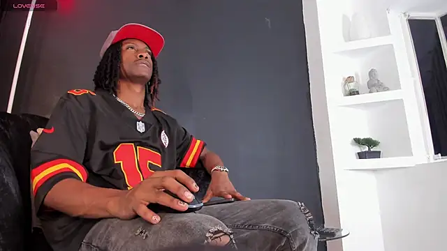 Snapshot of BRYXXXON1 chatting on 12.14.24 BRYXXXON1 online show from 12.14.24