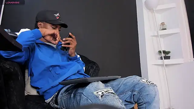 Snapshot of BRYXXXON1 chatting on 01.15.25 BRYXXXON1 online show from 01.15.25