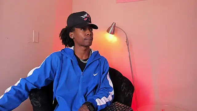 Snapshot of BRYXXXON1 chatting on 02.25.25 BRYXXXON1 online show from 02.25.25