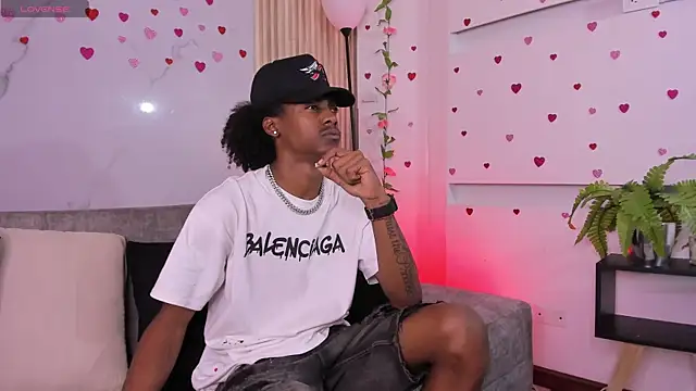 Snapshot of BRYXXXON1 chatting on 03.03.25 BRYXXXON1 online show from 03.03.25