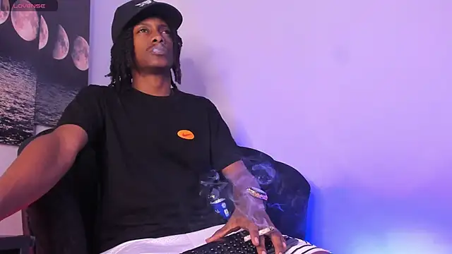 Snapshot of BRYXXXON1 chatting on 09.25.25 BRYXXXON1 online show from 09.25.25