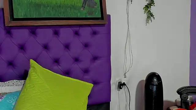 Snapshot of Cloeandtyfanny chatting on 07.02.26 Cloeandtyfanny online show from 07.02.26