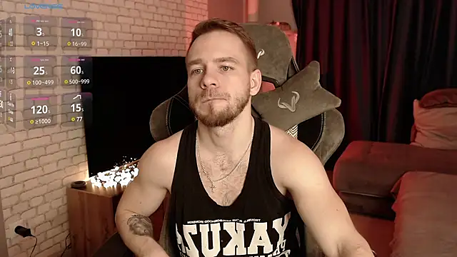 Snapshot of LeoPaulini chatting on 03.17.25 LeoPaulini online show from 03.17.25