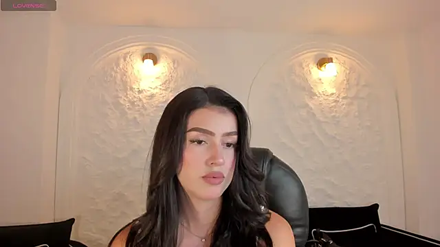 Snapshot of PaulinaSantos_ chatting on 10.03.25 PaulinaSantos  online show from 10.03.25