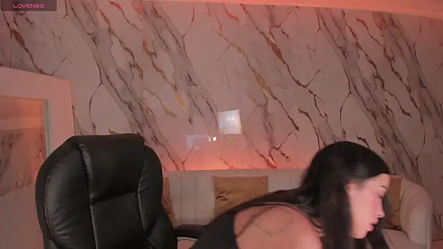 Snapshot of PaulinaSantos_ chatting on 10.10.25 PaulinaSantos  online show from 10.10.25