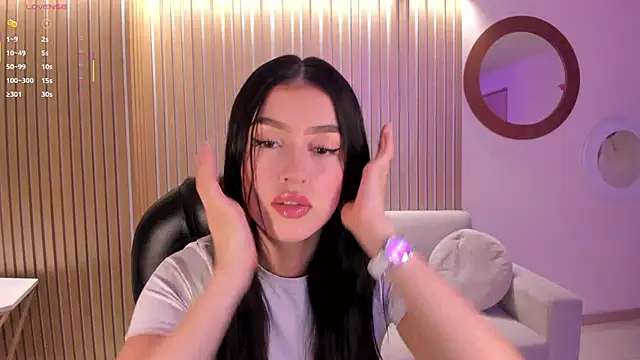 Snapshot of PaulinaSantos_ chatting on 10.12.25 PaulinaSantos  online show from 10.12.25