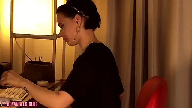 SophieCharm online show from 07.12.26