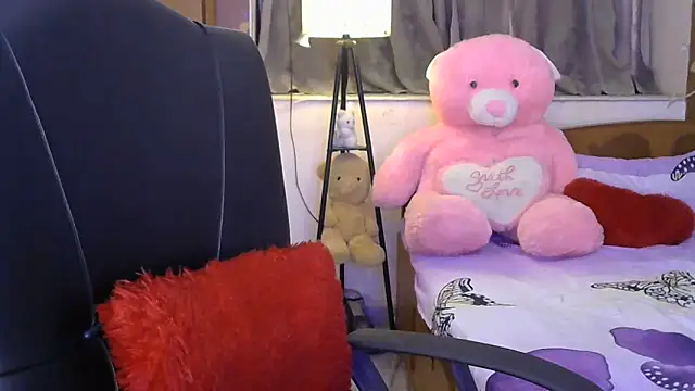 Snapshot of Black_cat_cutie chatting on 03.13.26 Black cat cutie online show from 03.13.26